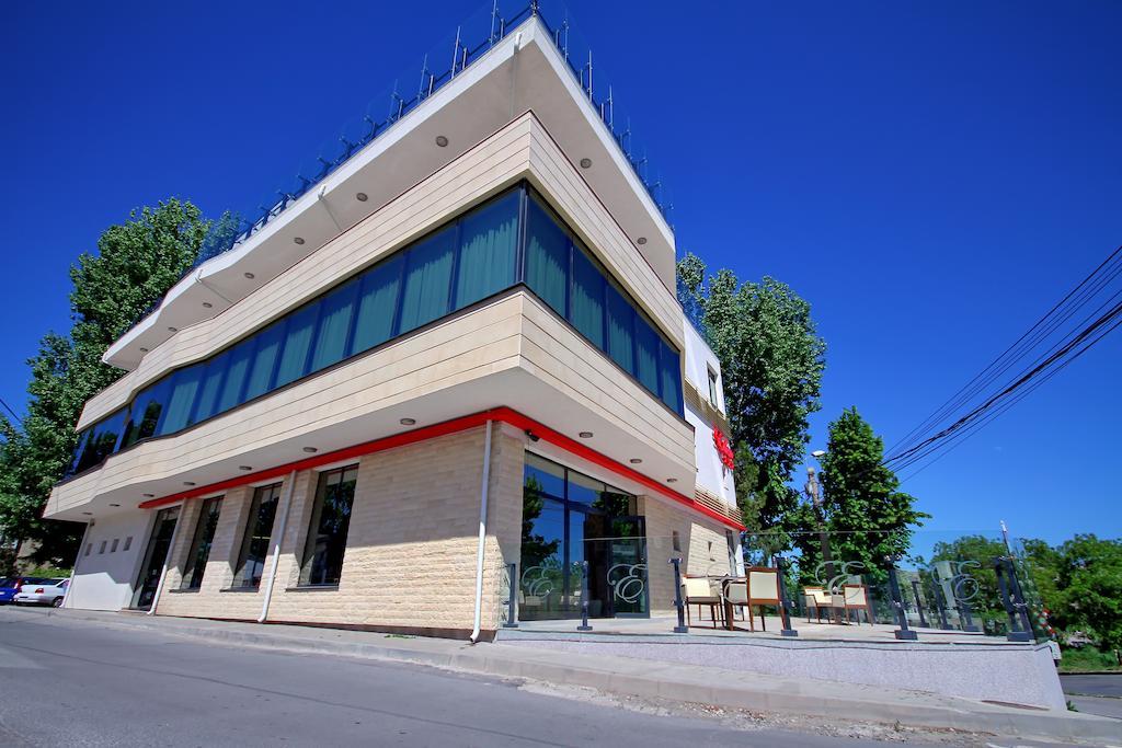Hotel Eden Tulcea Ngoại thất bức ảnh